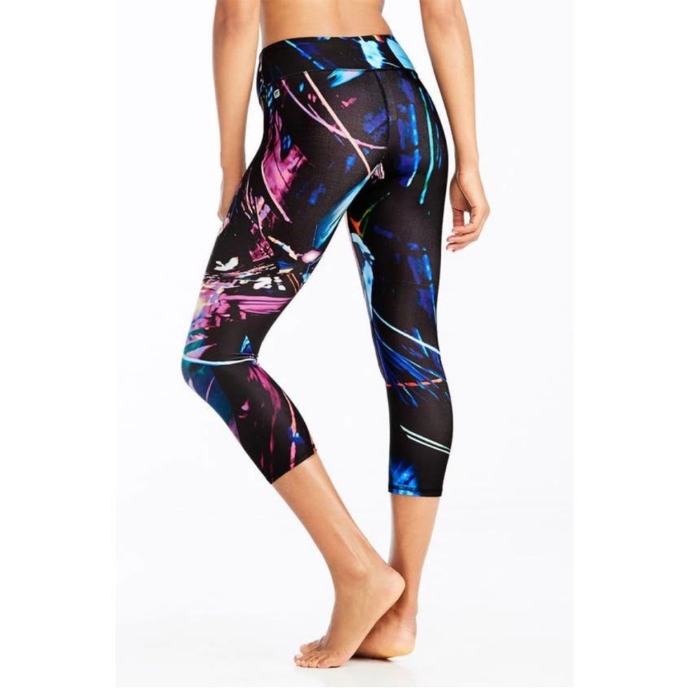 490. Fabletics Salar Define Mr Cosmic Cropped Leg… - image 2